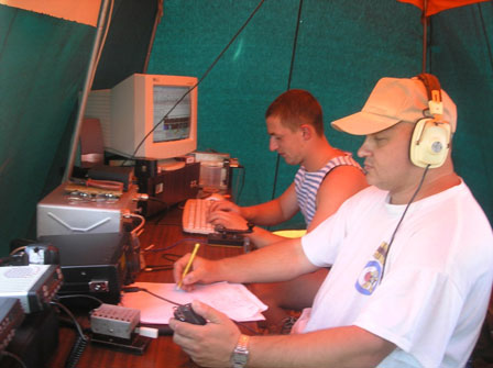 EM10QRP/P � �����, UR5AU (�������) � UR3AGD